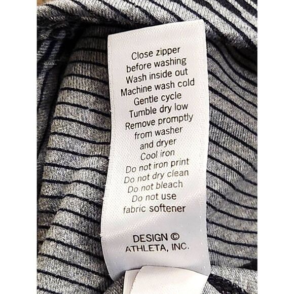 Athleta Zip Pocket 7/8 legging gray/black Size small poly/lycra - Picture 11 of 13